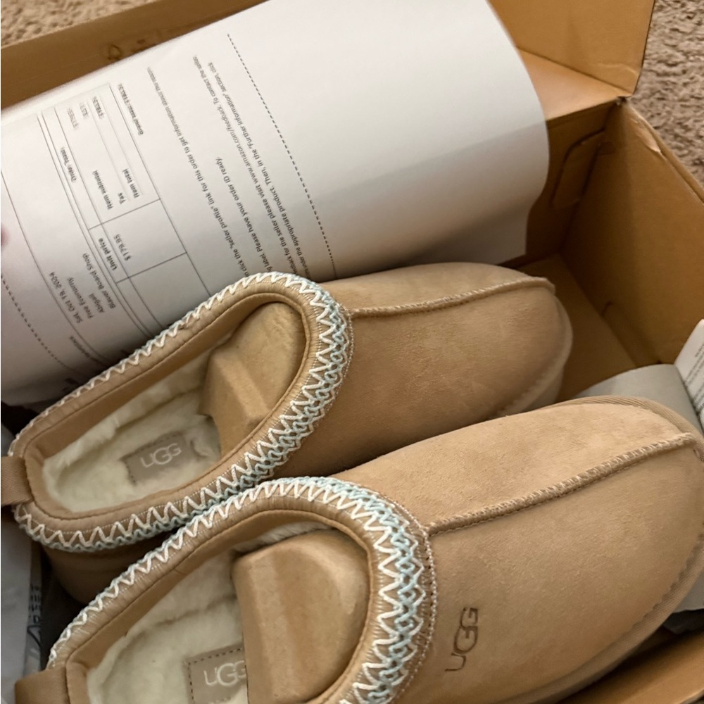 UGG Women’s Sand Slippers with White Trim